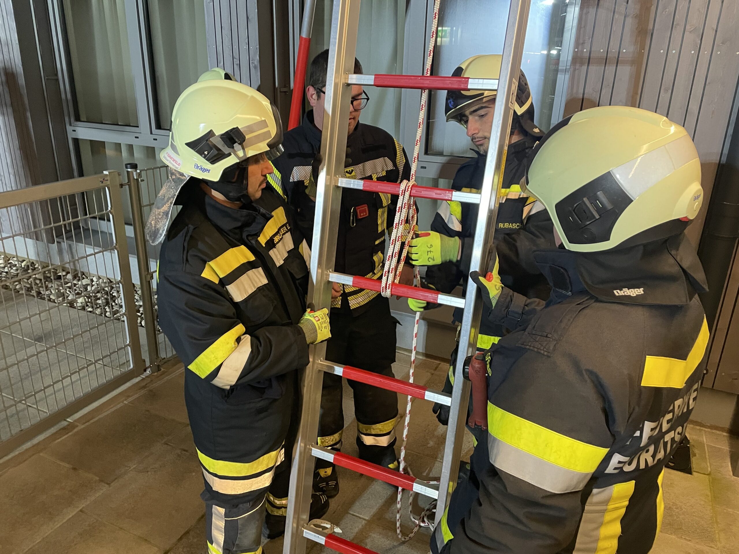 Tragbare Leitern im Feuerwehrdienst- Montagsschulung